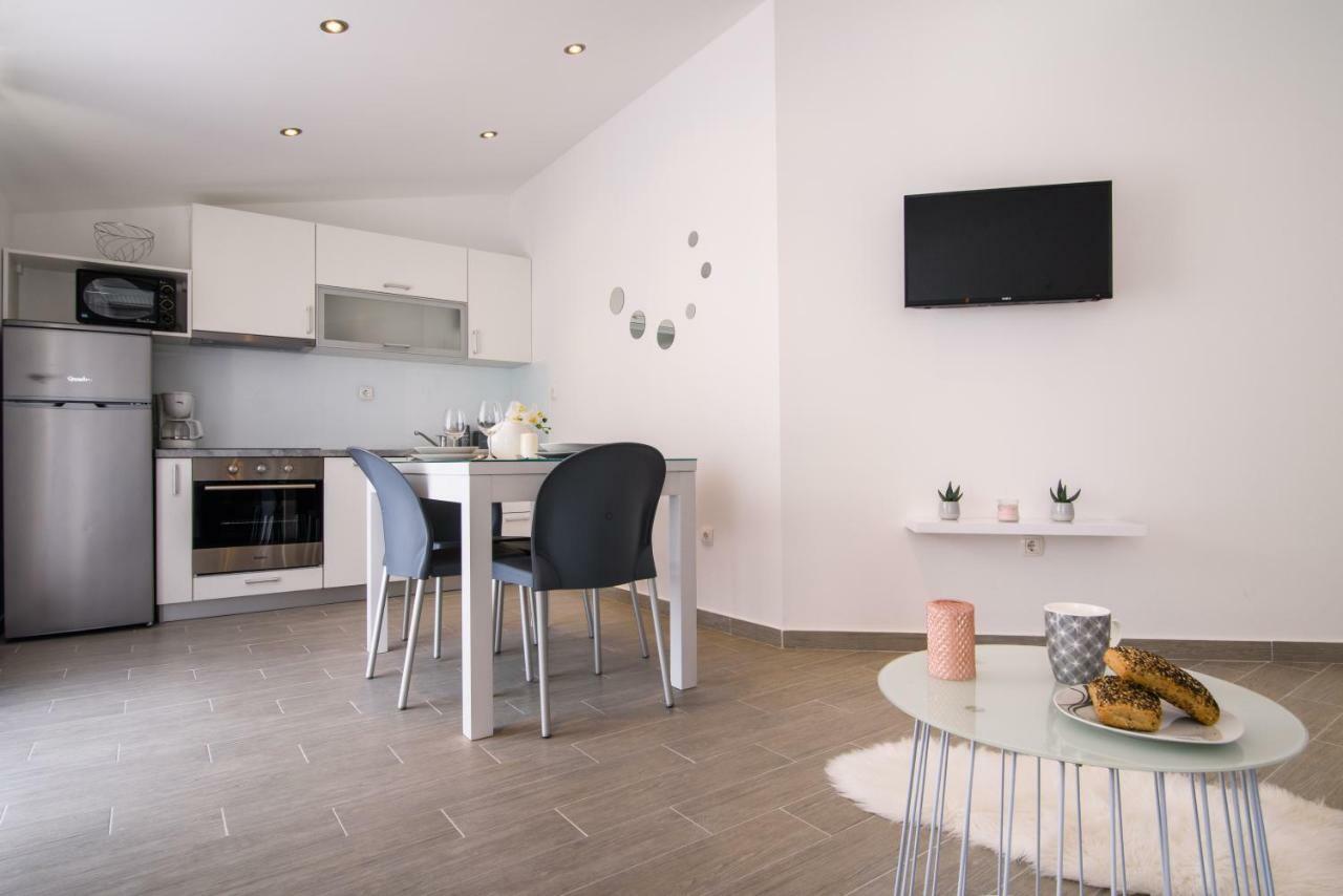 Apartmani Ville Vengo Трогир Экстерьер фото